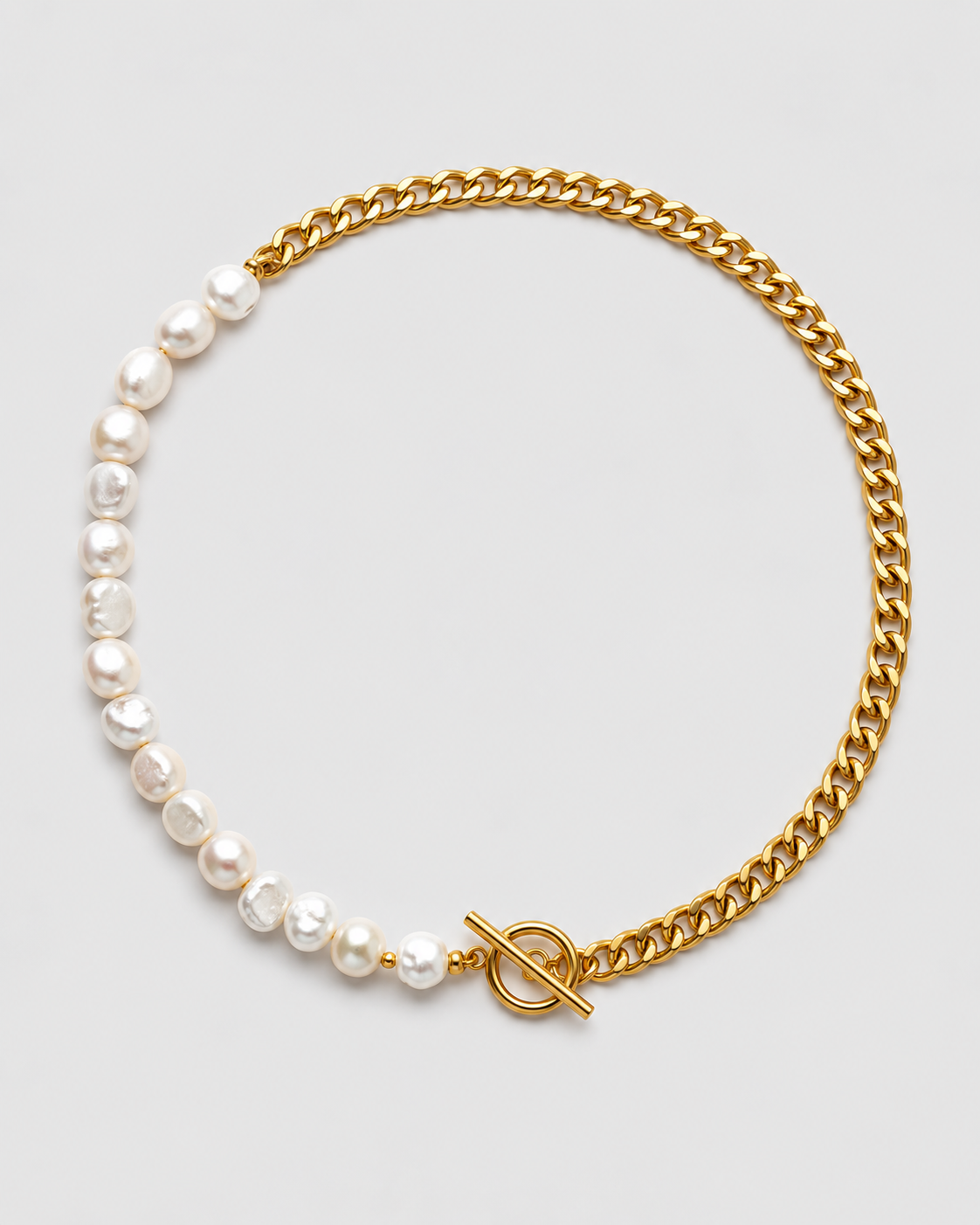 MONLANA Hanna Natural Pearl - Gold Chain Necklace featuring natural freshwater pearls, polished gold chain and toggle clasp on a light grey background