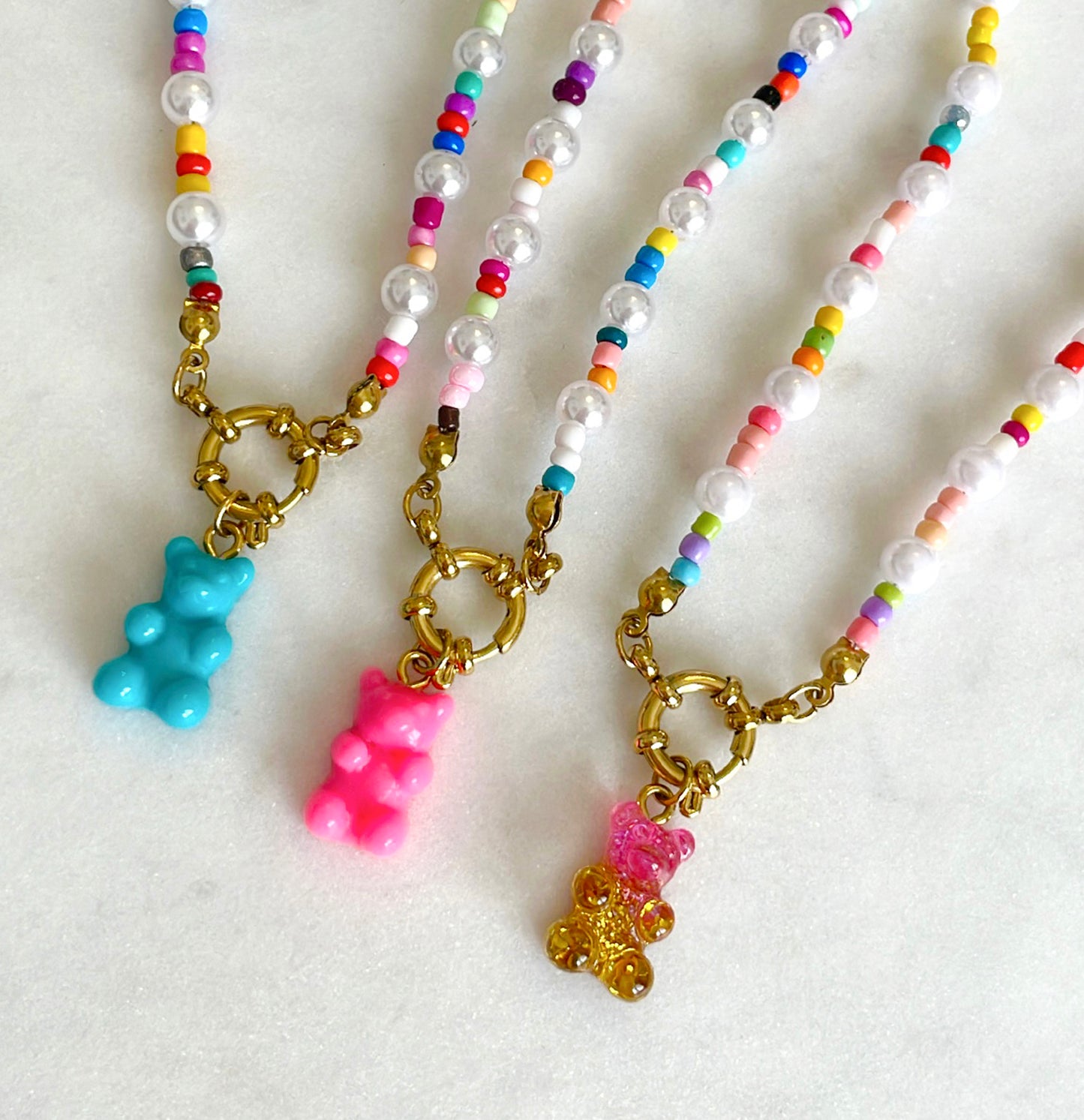 Rainbow Pearl Necklace with Gummy Bear - Pink