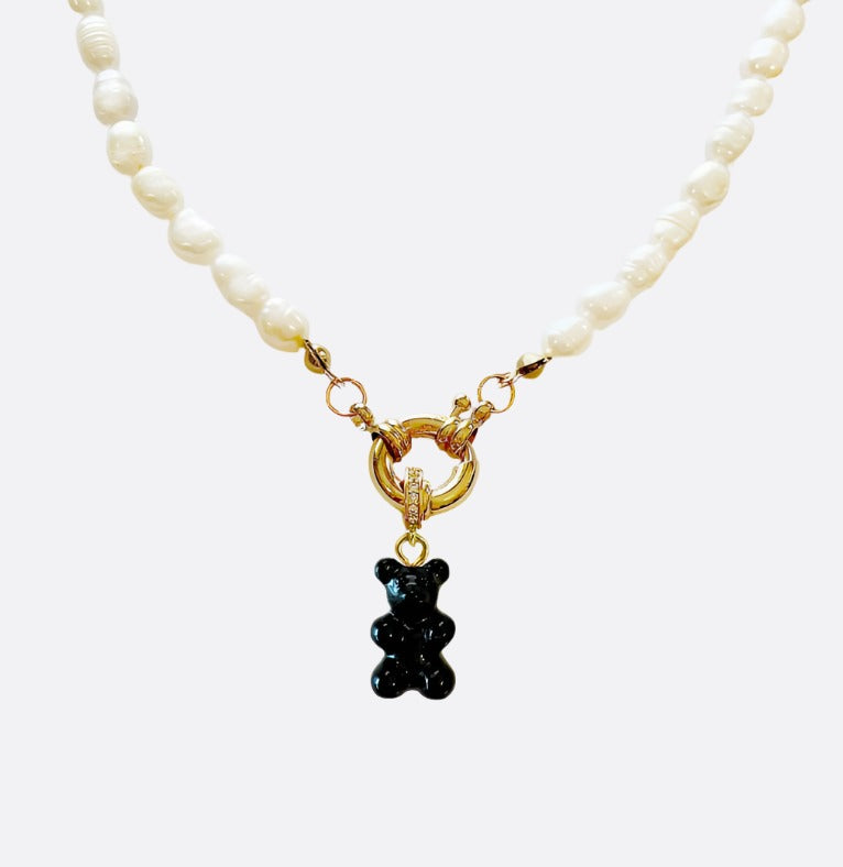 Natural Rice Pearl Necklace with Gummy Bear - Black