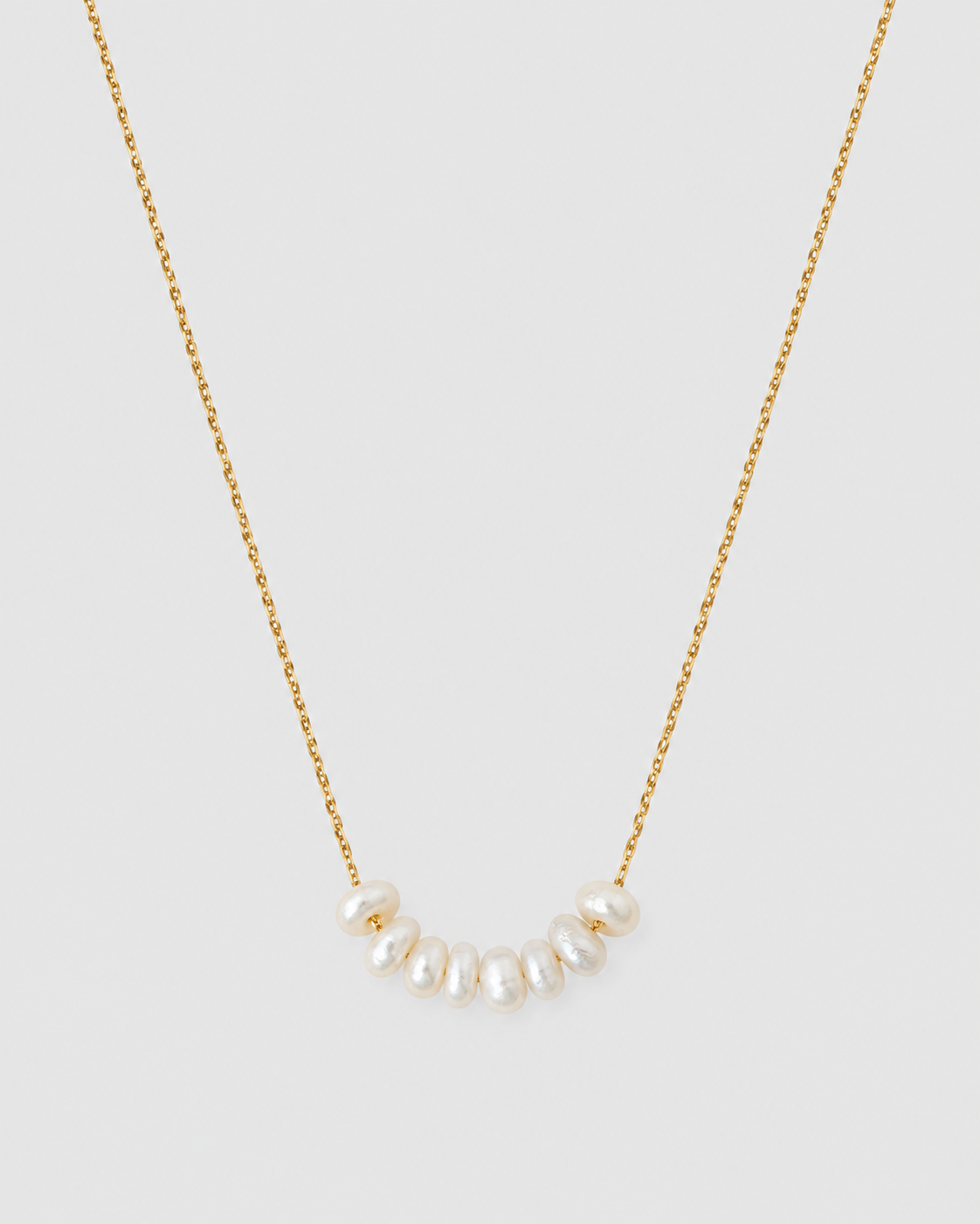 MONLANA Mini Freshwater Pearl Necklace with delicate gold chain and freshwater pearls