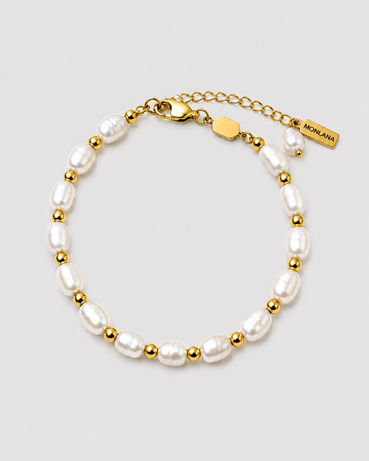 MONLANA natural pearl bracelet with 18K gold-plated details